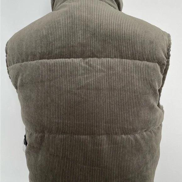 Ci Sono Olive Faux Fur Lined Vest - Picture 8 of 11